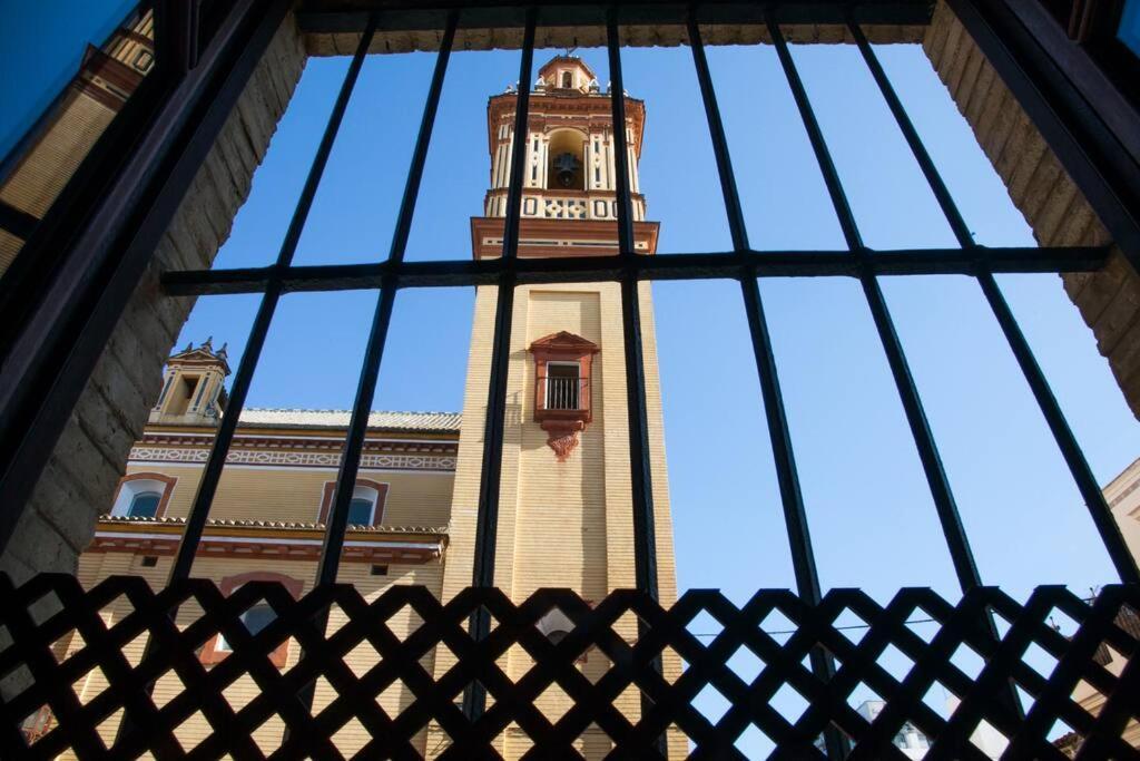Beautiful Silent Apartment Private Parking, Seville